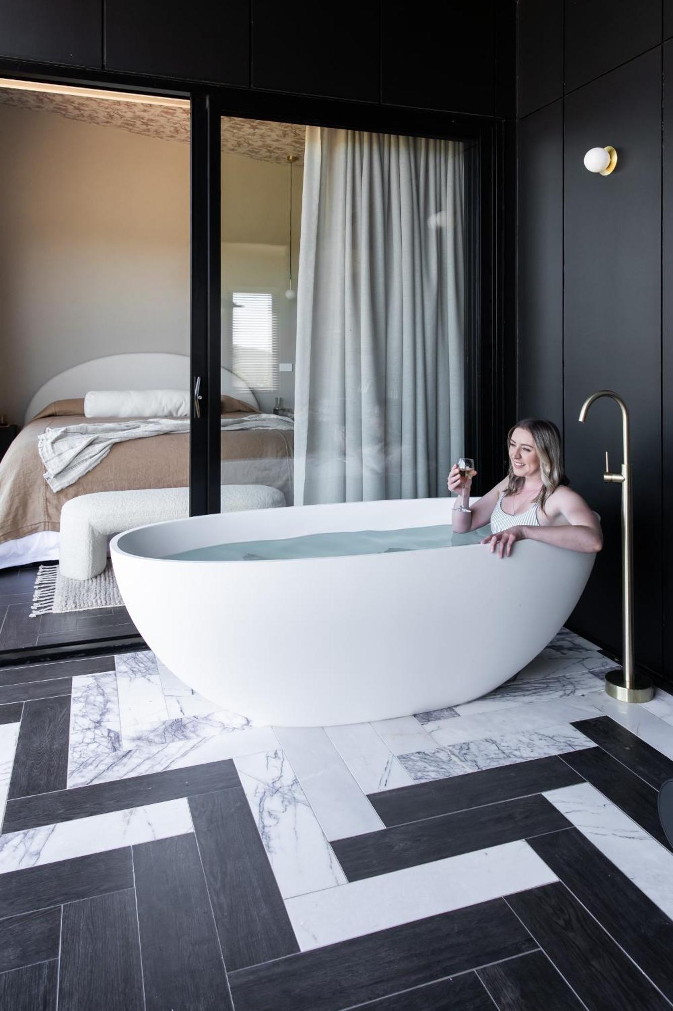 Wherewithal Luxury Suites Carlton Exterior foto